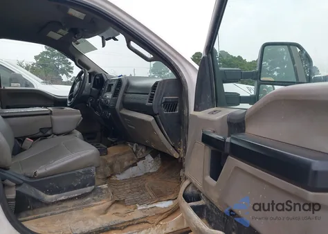 2018 Ford F-250 Xl из США, поврежденный, VIN 1FD7W2B64JEC20154